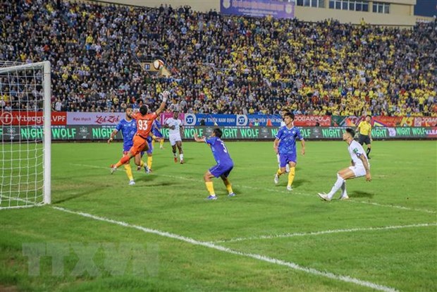V.League 1-2023: CLB Thép Xanh Nam Định chia điểm với CLB Khánh Hòa