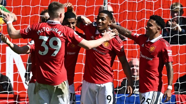 Đánh bại Everton, Manchester United trở lại top 3 Premier League