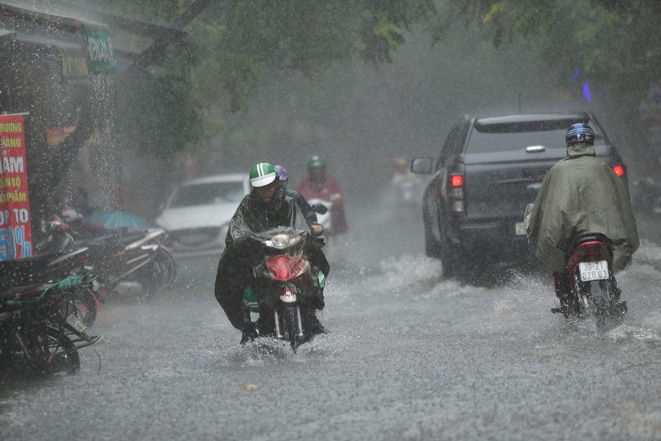 Thời tiết ngày 14-4: Bắc Bộ chuyển mưa rào và dông