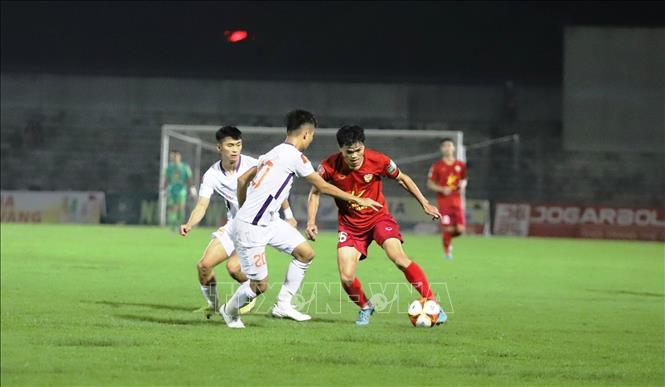 Hồng Lĩnh Hà Tĩnh đánh bại Bình Dương 3-0 trên sân nhà