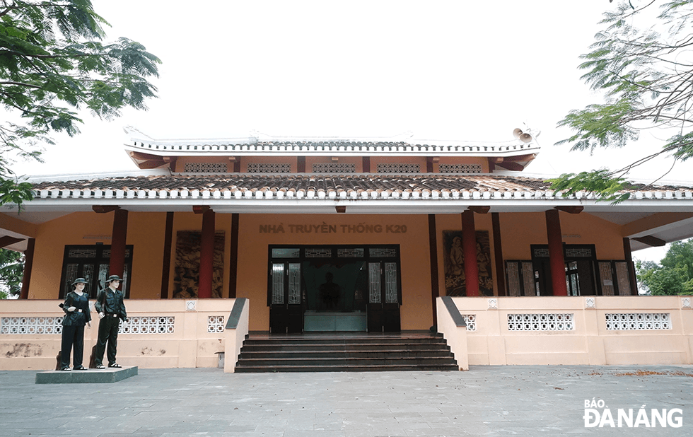 The K20 traditional house has been built in the city. This place is one of the local 'red addresses' to educate the young generation about the merits and heroic fighting spirit, solidarity and creativity of the army and people of Ngu Hanh Son District in particular and Da Nang in general.