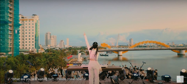 A scene of the 'Tuyet Voi Da Nang' (Great Da Nang) music video by singer and songwriter Only C