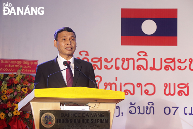 Vice Chairman of the Da Nang People's Committee Ho Ky Minh speaking at the festival. Photo: X.D