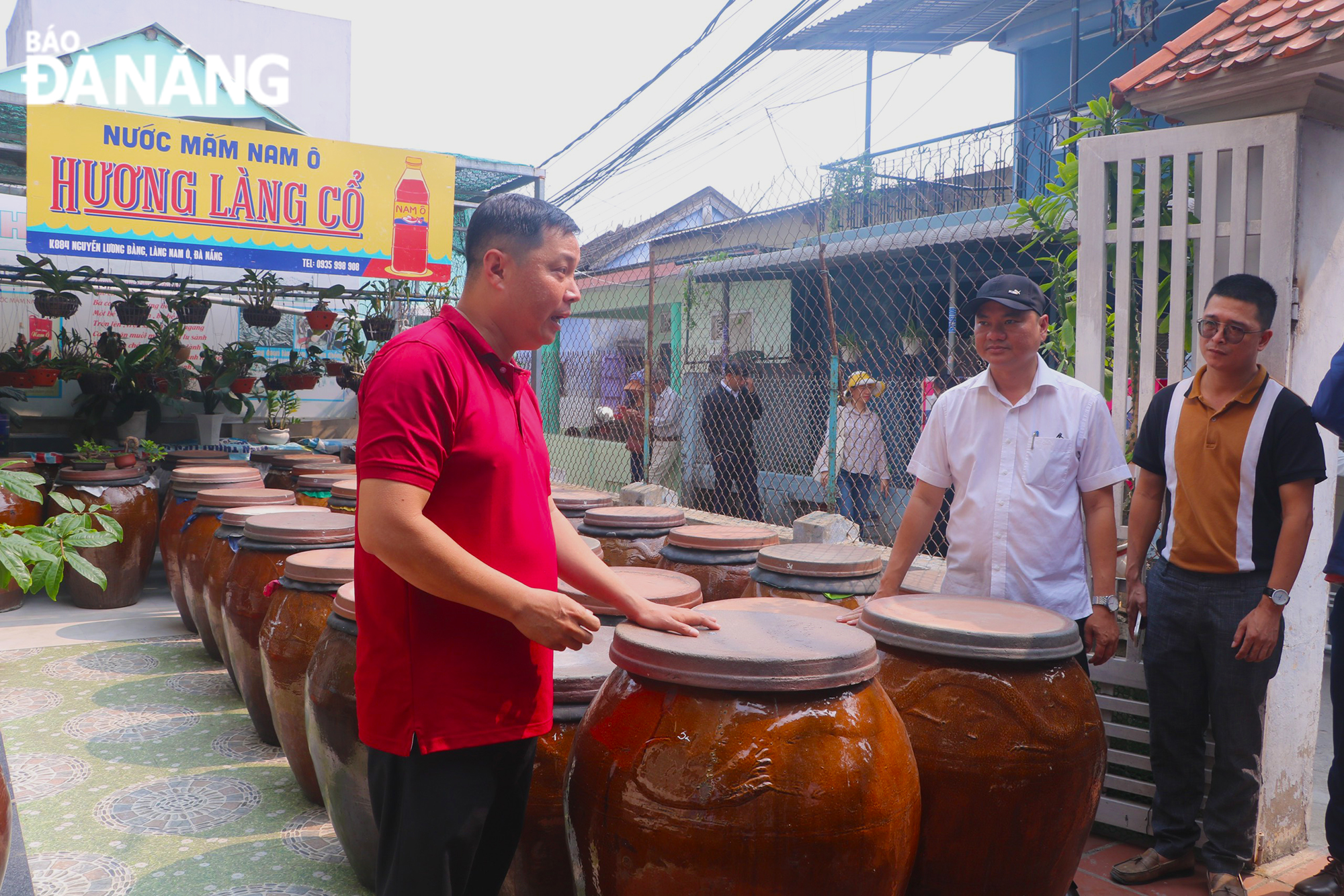 Làng nghề nước mắm Nam Ô là một trong những địa danh có tiềm năng du lịch tại quận Liên Chiểu. Ảnh: VĂN HOÀNG