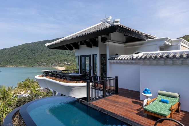 Hạng phòng villa 4 phòng ngủ mới tại InterContinental Danang Sun Peninsula Resort.