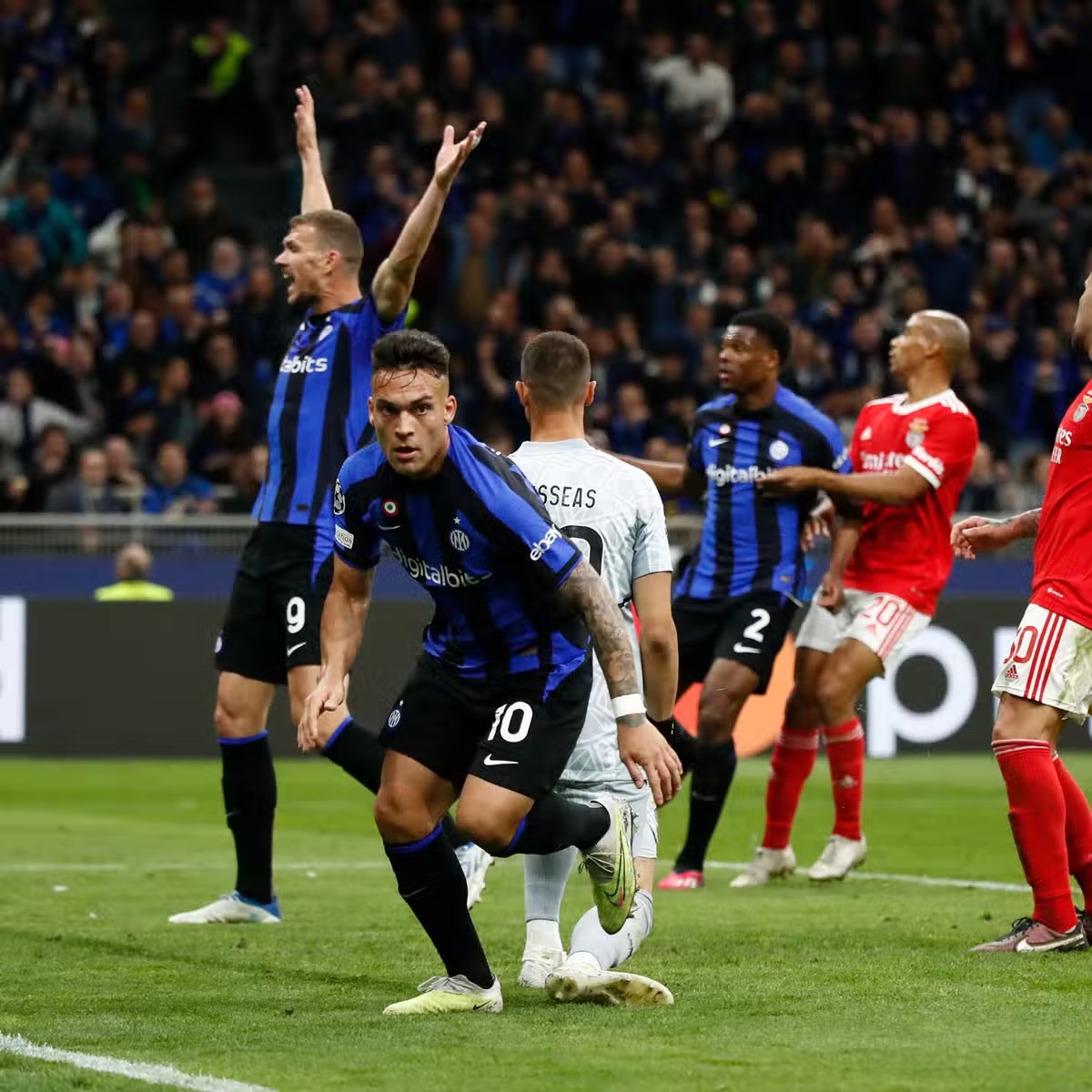 Inter đi tiếp sau trận cầu hấp dẫn tại Italy. (Nguồn: Getty Images)