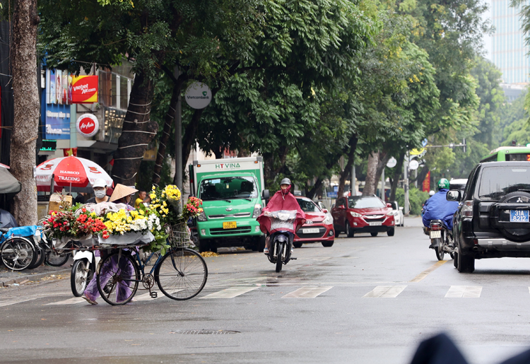 Không khí lạnh gây mưa dông ở Bắc Bộ.