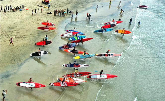 Nhiều hoạt động văn hóa, thể thao diễn ra tại bãi biển Mân Thái (Đà Nẵng) thu hút khách tham quan du lịch trải nghiệm (ảnh tư liệu).