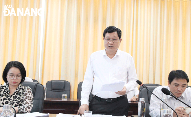 Phó Chủ tịch HĐND thành phố Trần Phước Sơn kết luận buổi làm việc. Ảnh: TRỌNG HUY	
