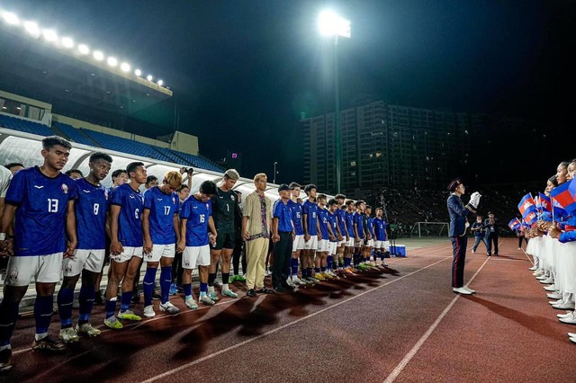 HLV Keisuke Honda chia tay bóng đá Campuchia