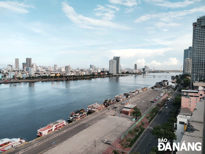 Trong tháng 6, các đội thi sẽ đến Đà Nẵng để tranh tài DIFF 2023. Trong ảnh: Khu vực cảng Sông Hàn tiếp tục là địa điểm bắn pháo hoa quốc tế (DIFF) 2023. Ảnh: T.H