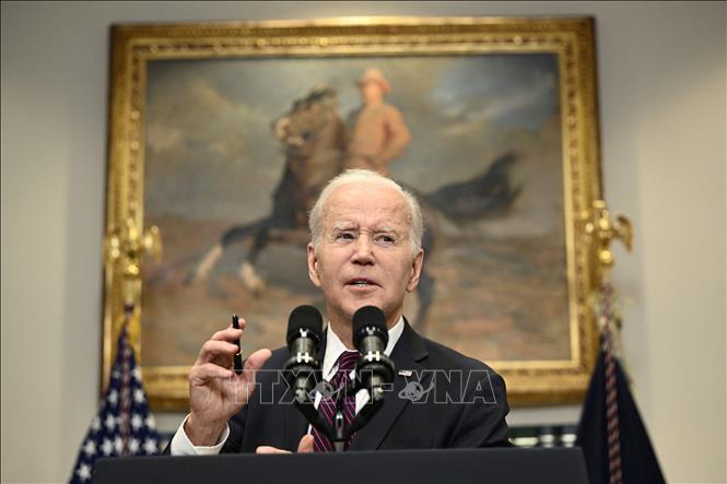 Tổng thống Mỹ Joe Biden phát biểu với báo giới sau cuộc họp với nghị sĩ lưỡng đảng về vấn đề trần nợ công, tại Washington, DC ngày 9/5/2023. Ảnh: AFP/TTXVN