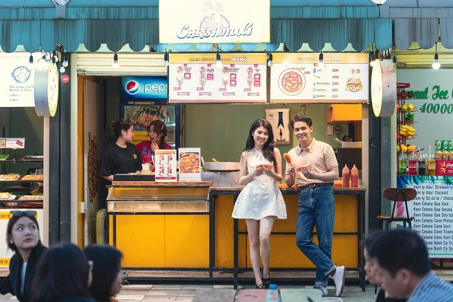 Khám phá ẩm thực đường phố là trải nghiệm không thể bỏ qua khi tới Công viên Châu Á