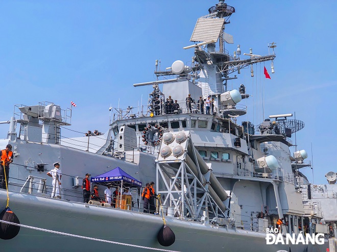 The guided missile destroyer INS Delhi (D61) at the Tien Sa Port