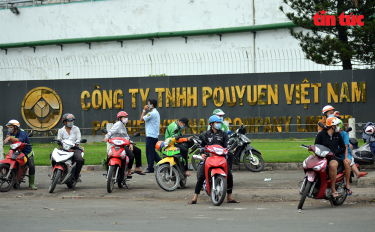 Công ty TNHH Pouyuen Việt Nam vừa tiếp tục có thông báo cắt giảm hàng ngàn lao động do gặp khó khăn về đơn hàng. Ảnh: Mạnh Linh/Báo Tin tức