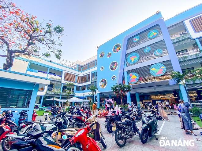 The school is spaciously built with blue as the main colour