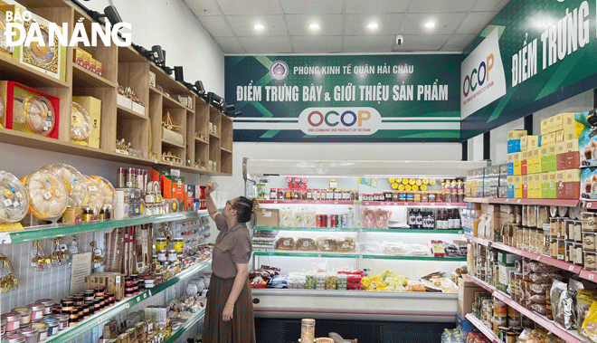 The point of displaying OCOP products will create favoUrable conditions for establishments to promote their brands. Photo: M.A