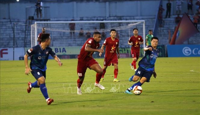 V.League 1-2023: Hồng Lĩnh Hà Tĩnh đánh bại Topenland Bình Định 2 - 1