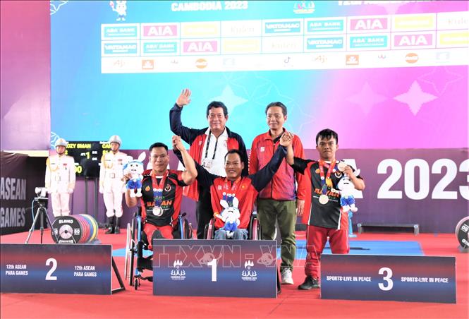 ASEAN Para Games 12: Bơi và cử tạ Việt Nam thắng lớn trong ngày ra quân