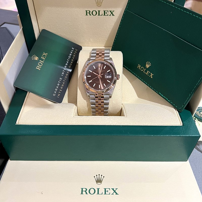 ProWatch Luxury mách bạn cách phân biệt đồng hồ Rolex replica siêu cấp đơn giản