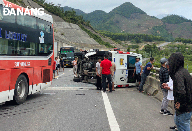 Hiện trường vụ tai nạn ngày 30-5-2023 trên tuyến cao tốc La Sơn - Hòa LiênẢnh: T.L