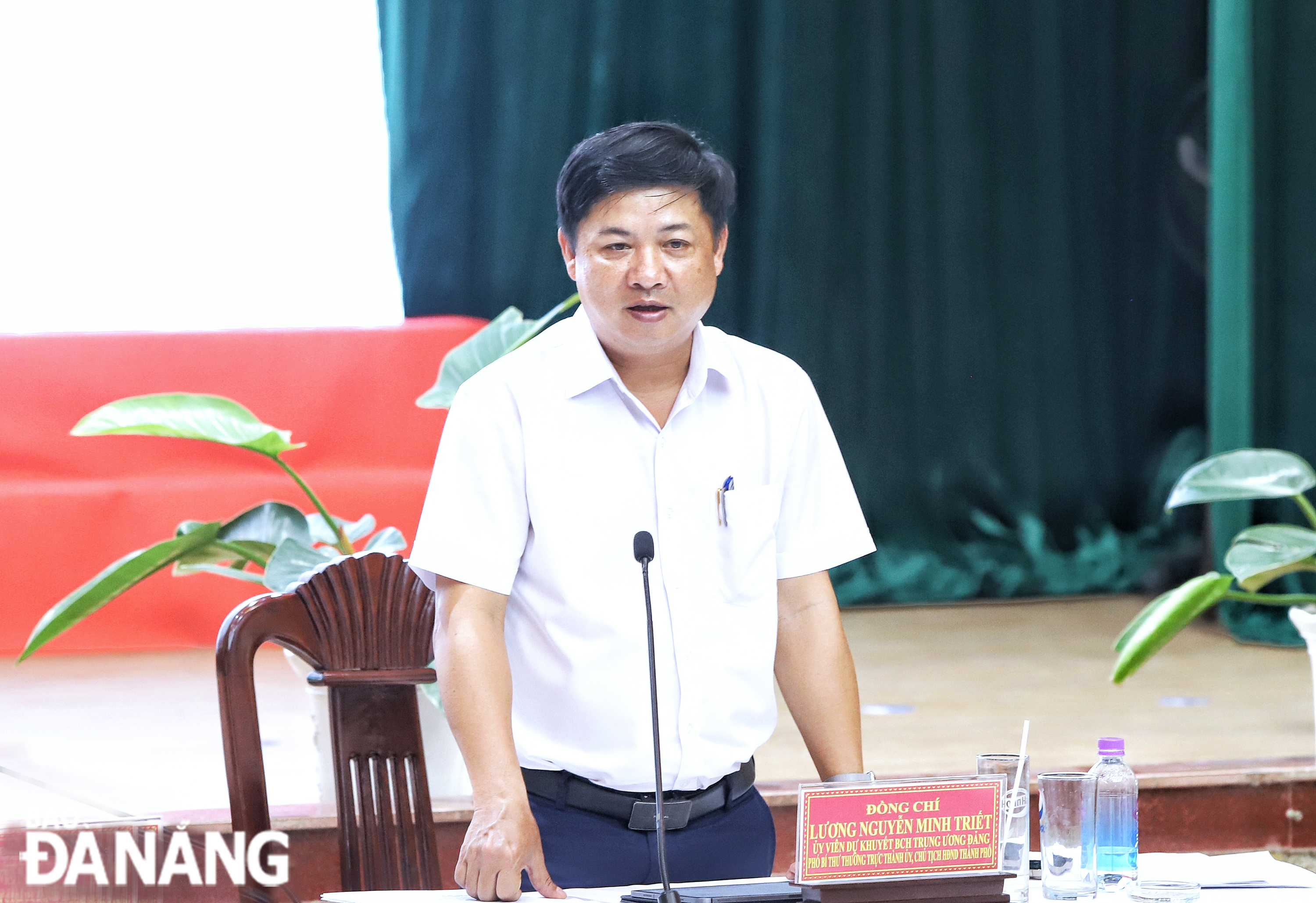 Phó Bí thư Thường trực Thành ủy Lương Nguyễn Minh Triết phát biểu tại buổi làm việc. Ảnh: NGỌC PHÚ
