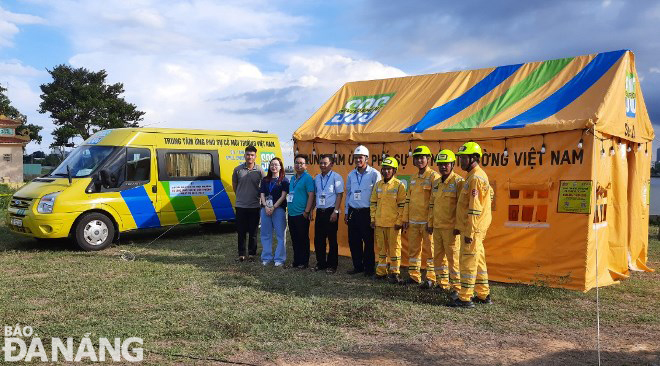 The municipal Department of Natural Resources and Environment coordinated with the Viet Nam Environmental Incident Response Centre to deploy forces, equipment and materials to respond and be ready to quickly overcome environmental incidents.