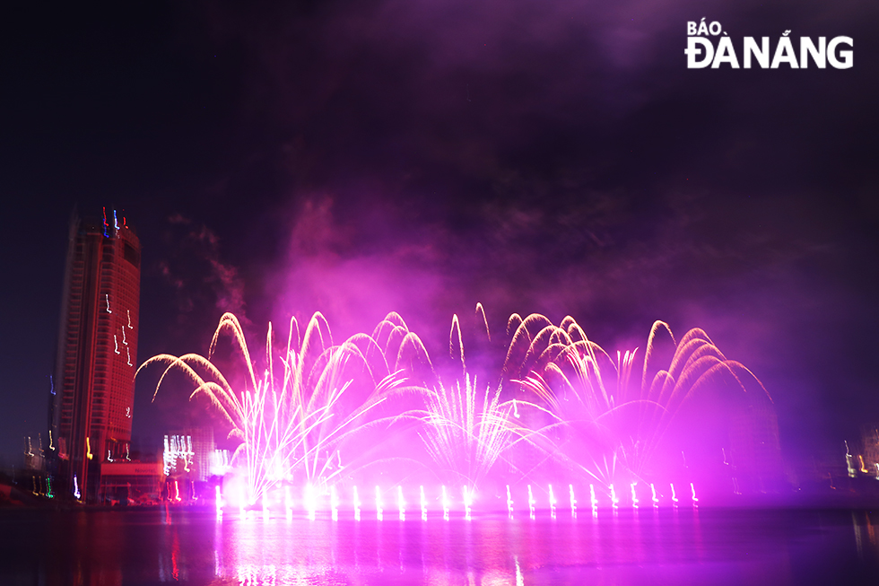 The Australian team's high, mid and low-altitude fireworks effects gave the audience a very impressive performance.