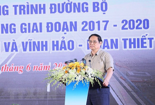 Thủ tướng Phạm Minh Chính phát biểu tại lễ khánh thành 2 tuyến cao tốc Vĩnh Hảo-Phan Thiết và Nha Trang-Cam Lâm. (Ảnh: Dương Giang/TTXVN)