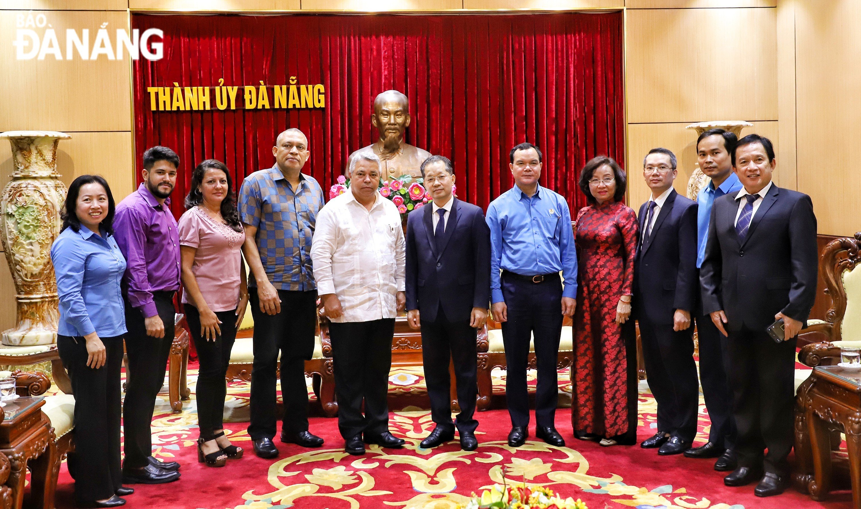 Lãnh đạo thành phố tiếp đoàn đại biểu cấp cao Trung tâm Những người Lao động Cuba