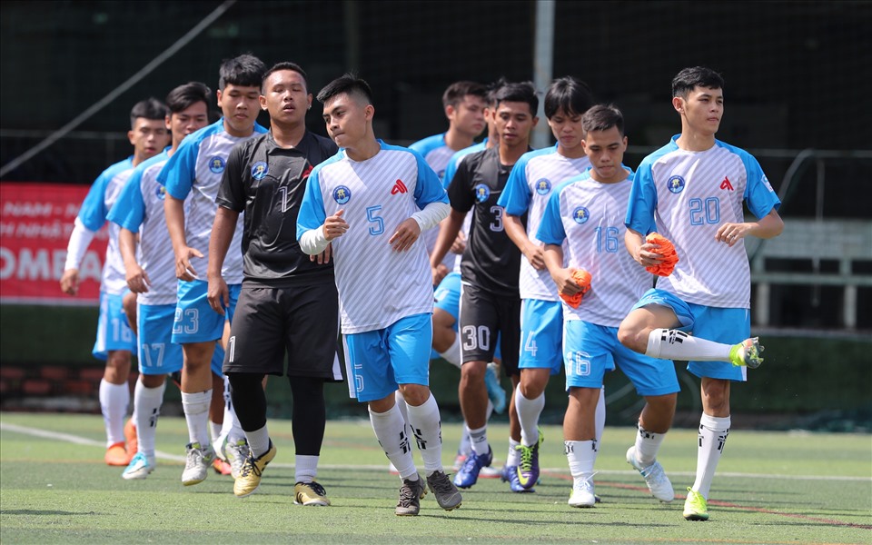 Đoạn trường nghiệp cầm quân V-League