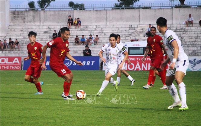 V.League 1-2023: Hồng Lĩnh Hà Tĩnh chia điểm với Câu lạc bộ Hà Nội trên sân nhà