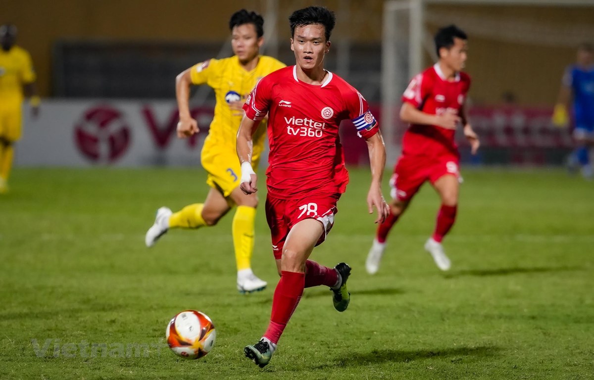 Tiền vệ Nguyễn Hoàng Đức (Viettel) được kỳ vọng sẽ tỏa sáng trong trận derby Thủ đô với câu lạc bộ Hà Nội. (Ảnh: Hoài Nam/Vietnam+)