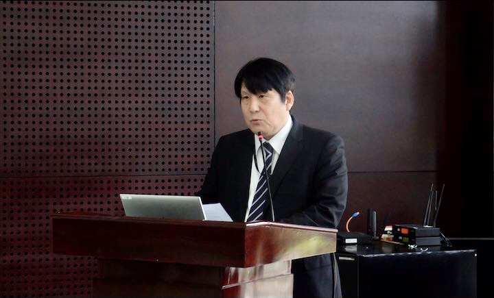 Consul General of Japan in Da Nang Yakabe Yoshinori speaking at the seminar. Photo: https://danang.gov.vn/
