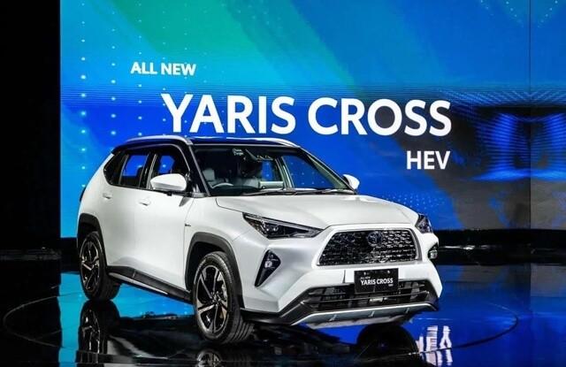 Yaris Cross có kích thước nhỏ hơn Seltos một chút. (ảnh: Toyota)