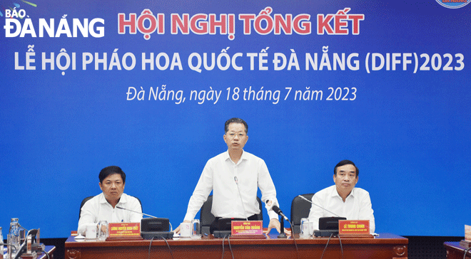 Bí thư Thành ủy Nguyễn Văn Quảng phát biểu chỉ đạo tại hội nghị. Ảnh: THU HÀ	