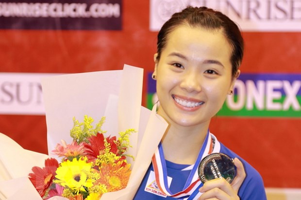 Tay vợt Nguyễn Thùy Linh lên ngôi vô địch đơn nữ Yonex-Sunrise Vietnam Open 2022. (Ảnh: Tiến Lực/TTXVN)