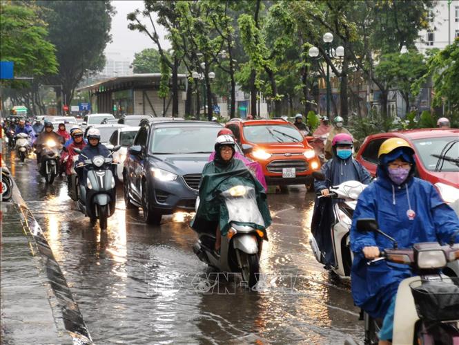 Dự báo từ nay đến 20-8, sẽ có 1-2 cơn áp thấp nhiệt đới, bão trên Biển Đổng. Ảnh: TTXVN