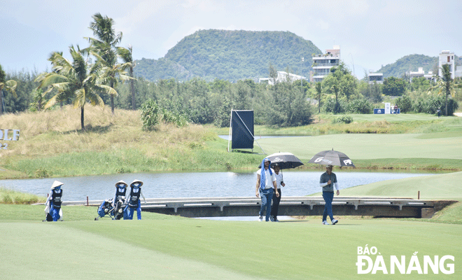 Da Nang has a system of beautiful, high-standard golf courses. IN THE PHOTO: A corner of the BRG Da Nang Golf Resort. Photo: T.H