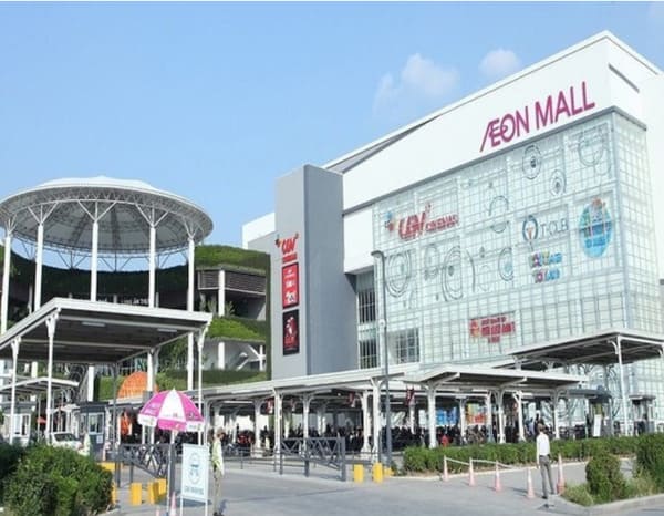 Aeon Mall Long Biên là tổ hợp ăn uống, mua sắm, vui chơi giải trí hàng đầu tại Hà Nội.