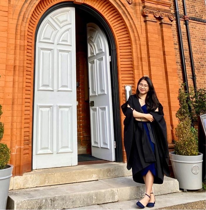 Minh Thi studying at the University of Cambridge