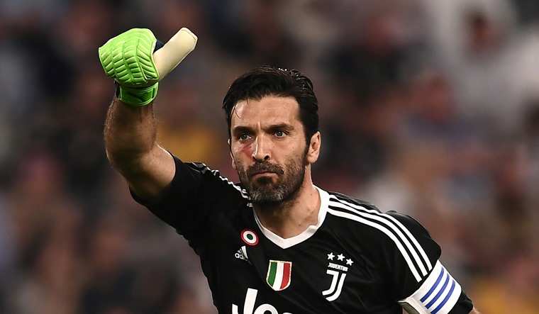 Thủ môn Gianluigi Buffon quyết định giải nghệ ở tuổi 45. Ảnh: Internet