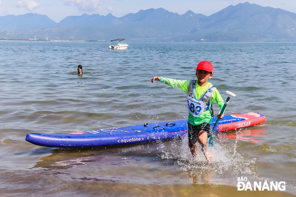 The 3rd Sup Tournament attracts the participation of lots of young athletes.