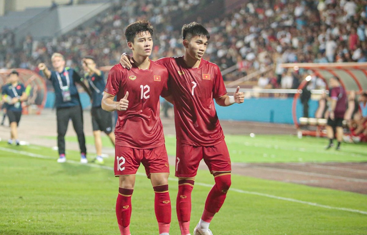 U23 Việt Nam 6-0 U23 Guam: 'Mưa bàn thắng' trên Sân Vận động Việt Trì