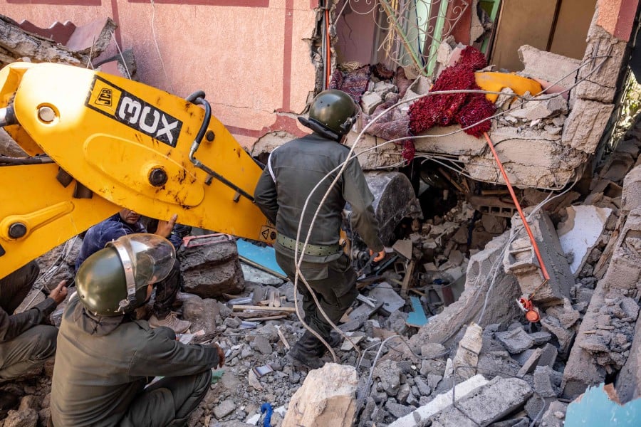 Thảm họa động đất ở Maroc: Khẩn trương tìm người sống sót