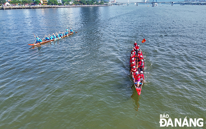 The boat race aimed to introduce beautiful culture and tradition of people in the Central Coast region of Viet Nam, thereby contributing to promoting Da Nang as an attractive destination for domestic and international tourists.