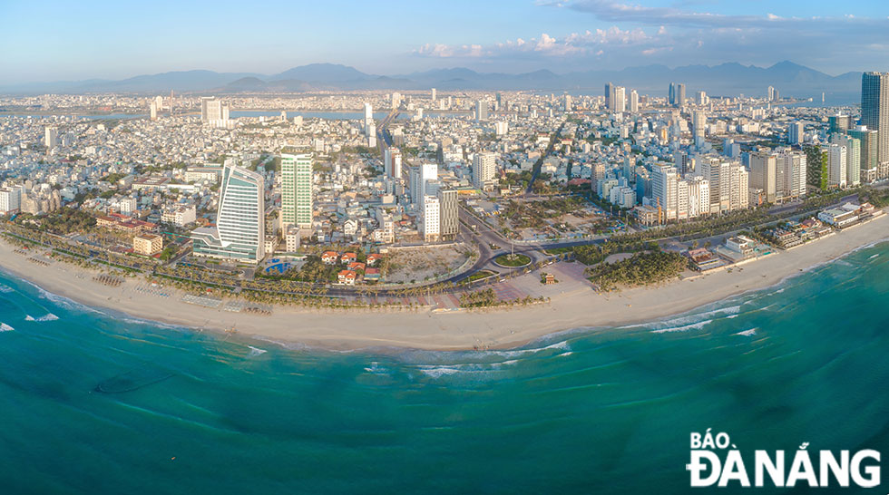 A corner of Da Nang seen from the sea