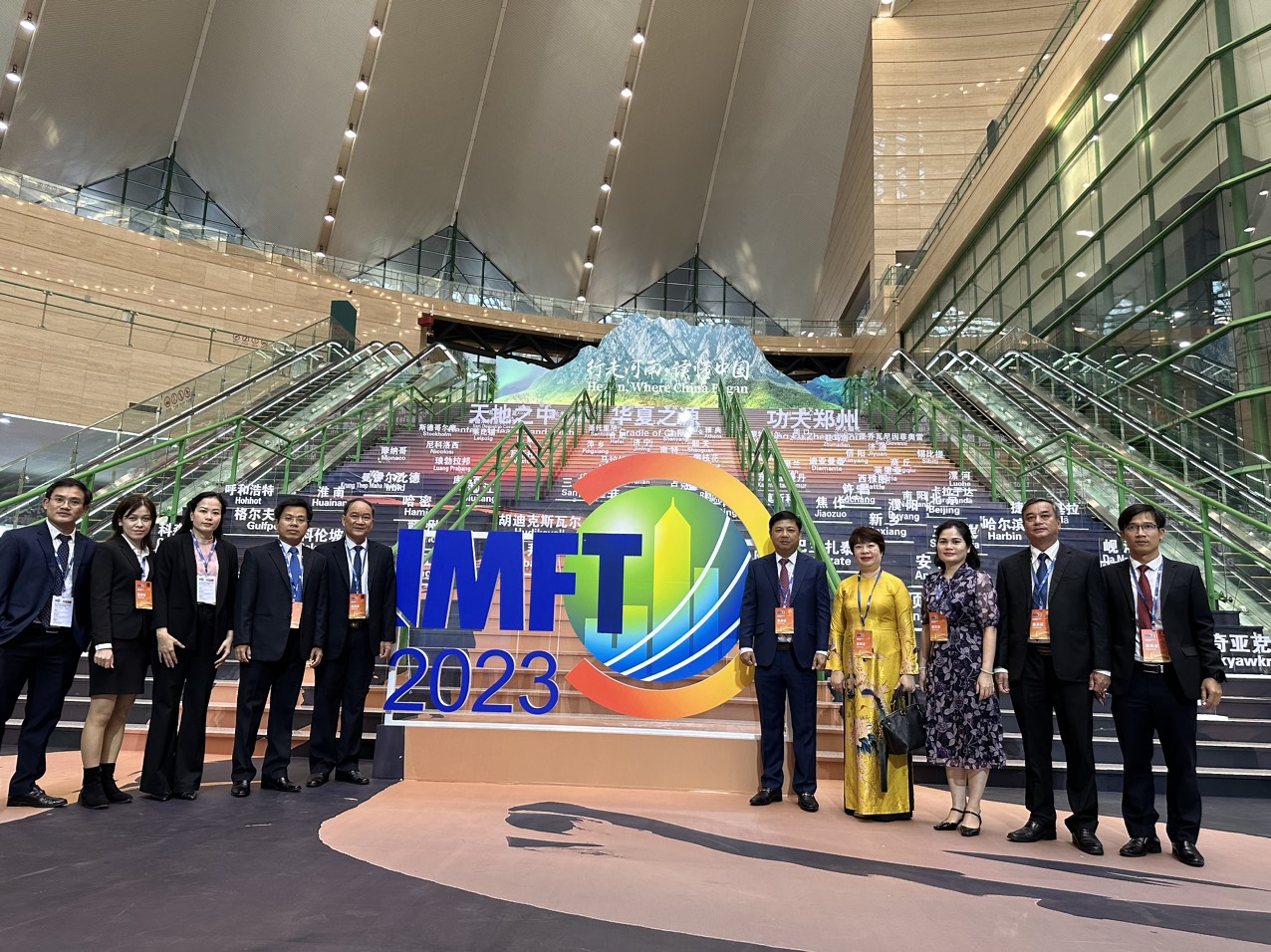 The delegation of Da Nang attend the 2023 International Mayors' Forum on Tourism in Zhengzhou City, Henan Province