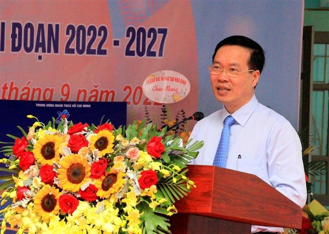 Chủ tịch nước Võ Văn Thưởng từng tham dự Lễ Khai giảng năm học mới tại trường Phổ thông dân tộc bán trú Tiểu học và Trung học cơ sở Thung Nai, huyện Cao Phong (Hòa Bình) năm 2022. Ảnh: Vũ Hà - TTXVN