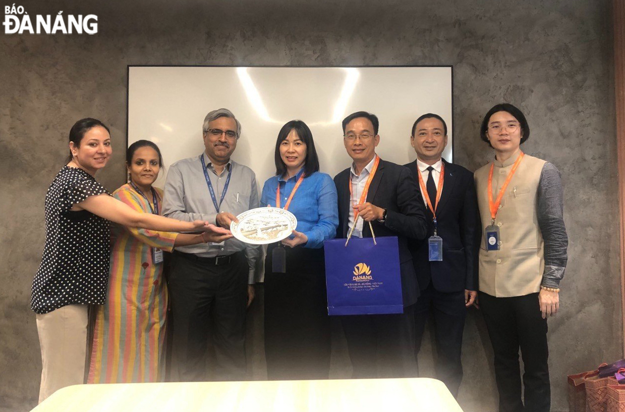 The delegation of the Da Nang Department of Tourism works with airlines and travel units in India. Photo: Photo courtesy of the Department of Tourism